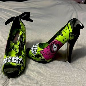Zombie Stomper Womens High Heel Peep Toe Platform Stiletto Heel Monster Pin Up